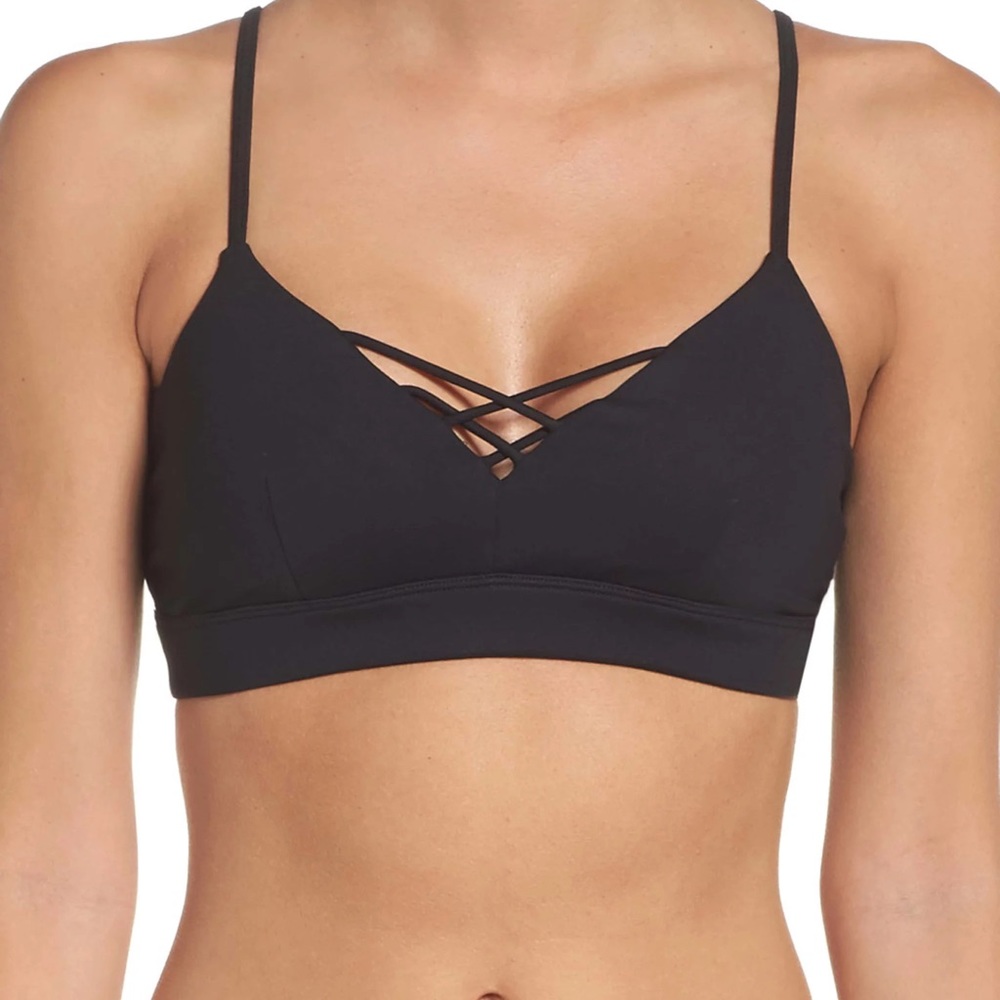 Black Alo Criss Cross Front Sports Bra